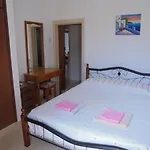 Niki Court Holiday Apartments